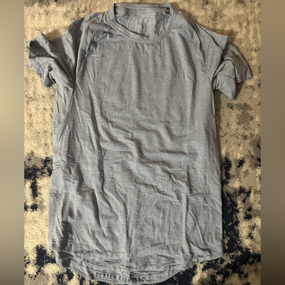 lululemon athletica Gray Short Sleeve Tee